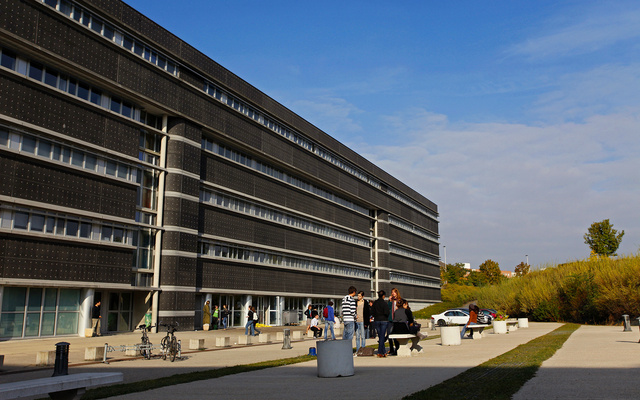 fond05_pole_sante_1_1.jpg